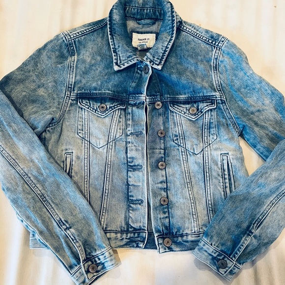 FOREVER 21 Light Blue Jean Jacket. All Cotton. Jeans Jacket - Picture 6 of 15